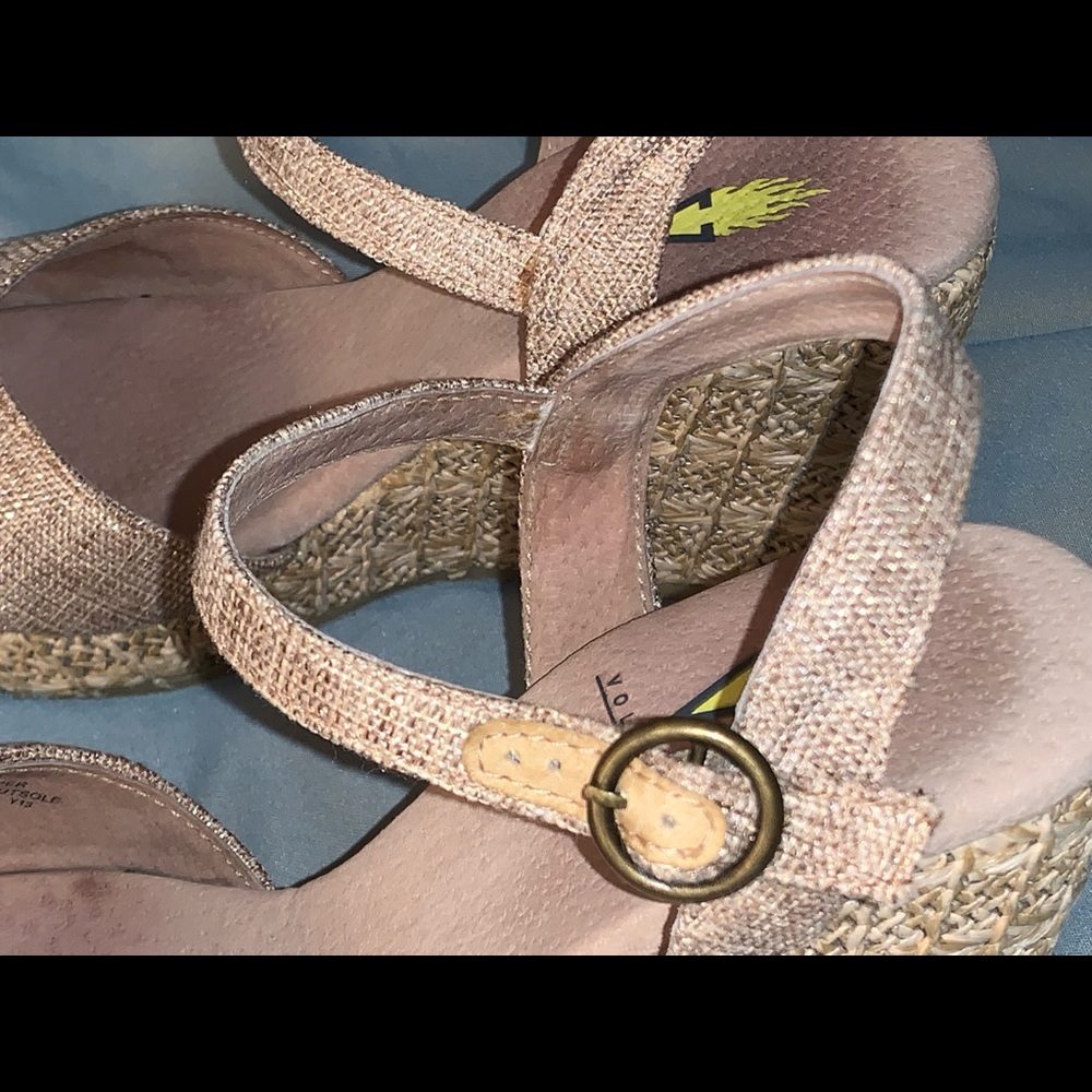 VOLATILE LINEN WEDGES HEELES women’s size 9 - Picture 4 of 12